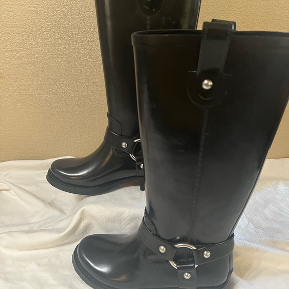 Michael Kors Stormy Harness Pull On Rain Boots - Picture 4 of 11